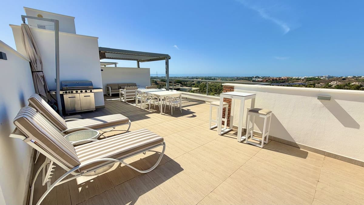 Penthouse in Los Arqueros — photo 3 of 10