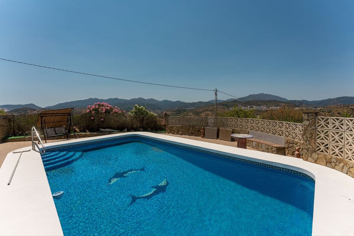 Cortijo in Guaro — photo 2 of 10