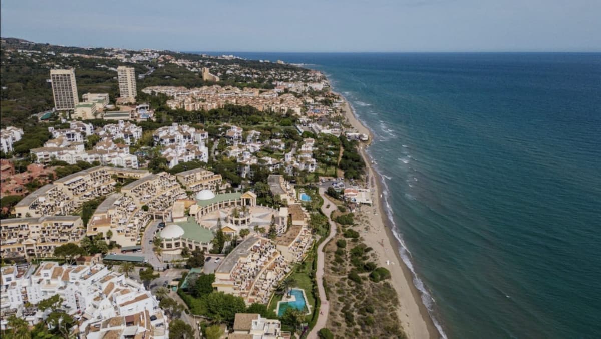 Ground Floor Apartment in Elviria — photo 1 of 10