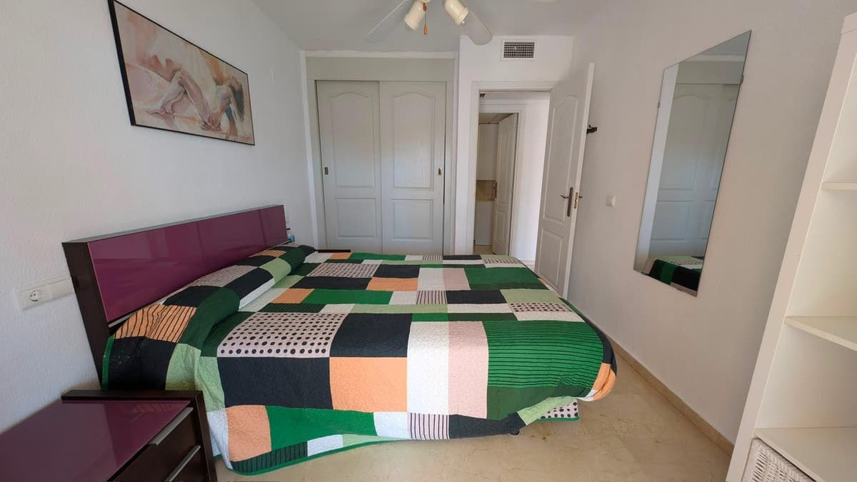 Middle Floor Apartment in Torrequebrada — photo 3 of 10