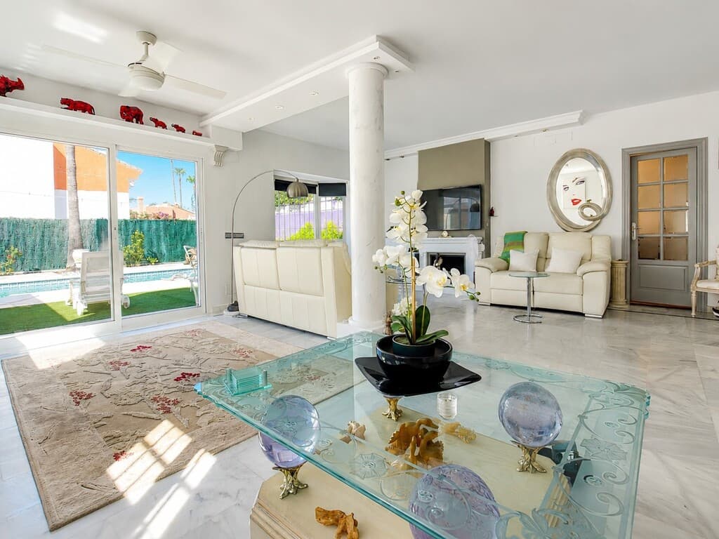 Detached Villa in Atalaya — photo 4 of 10