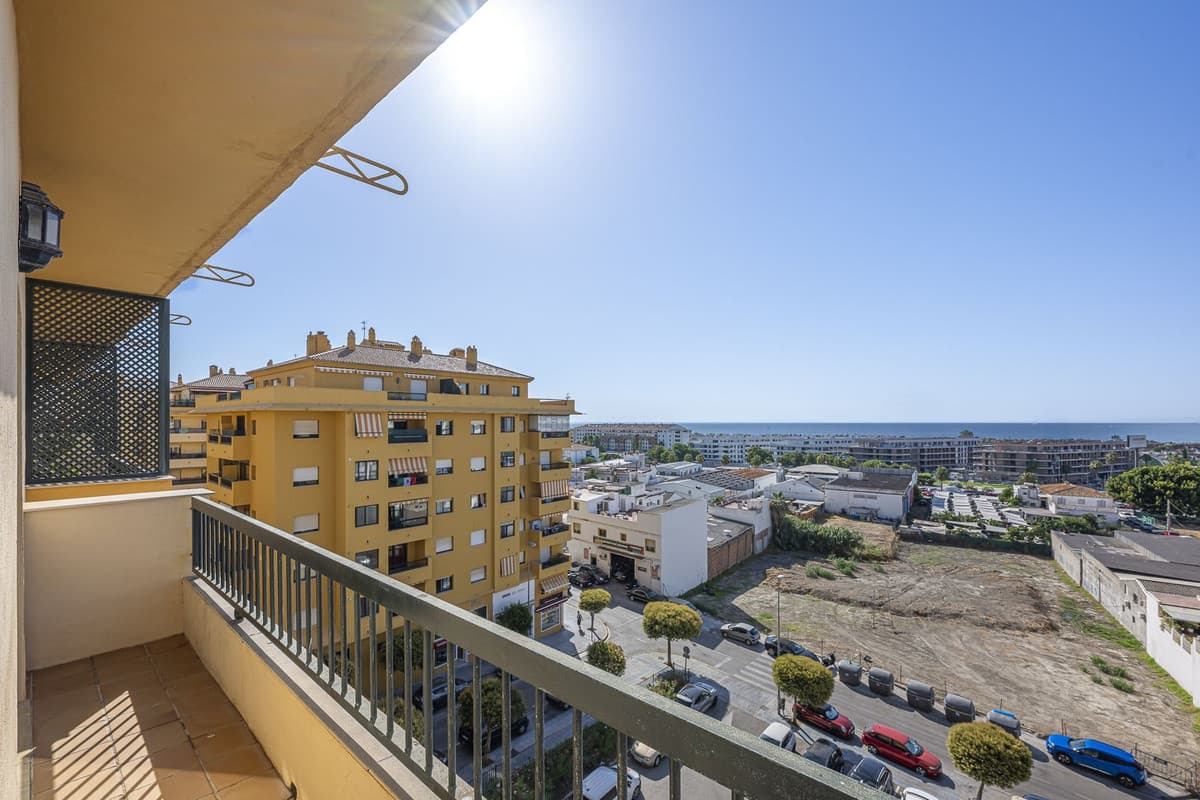 Middle Floor Apartment in San Pedro de Alcántara — photo 5 of 10