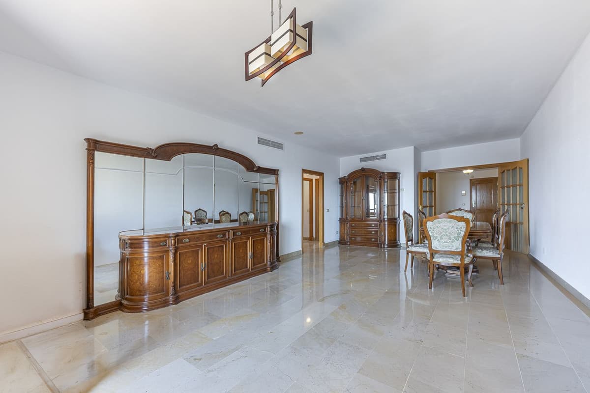 Middle Floor Apartment in San Pedro de Alcántara — photo 6 of 10