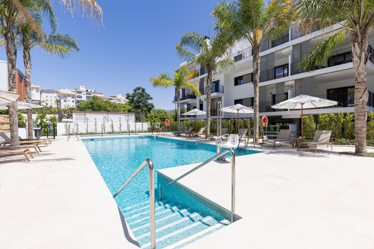 Middle Floor Apartment in Estepona — photo 6 of 10