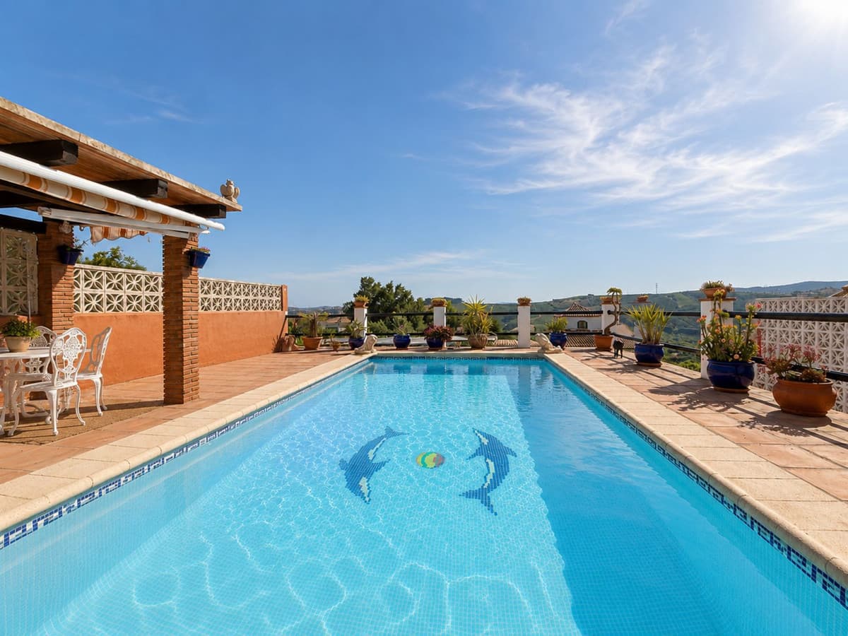 Detached Villa in Manilva — photo 1 of 10