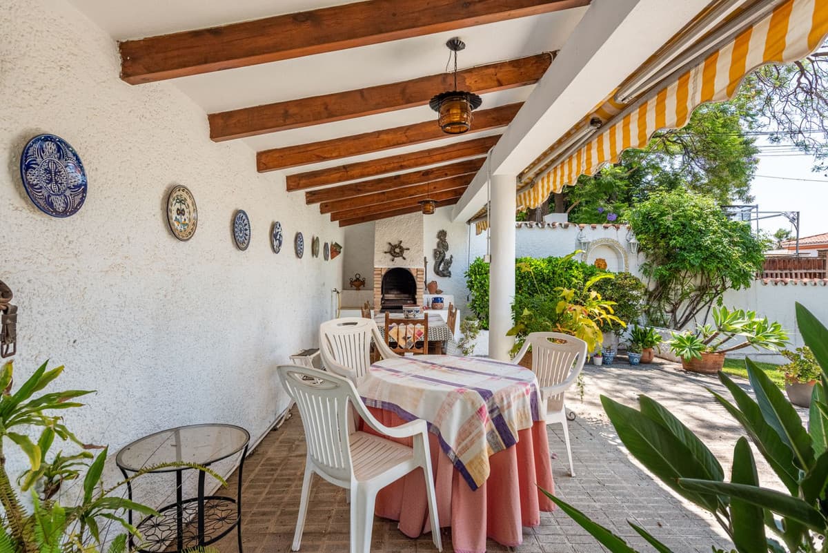 Detached Villa in Nueva Andalucía — photo 5 of 10
