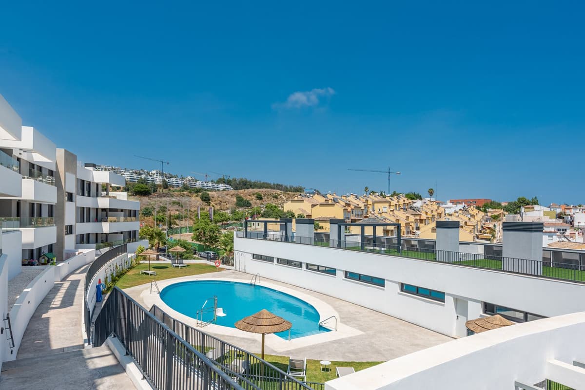 Ground Floor Apartment in Estepona — photo 1 of 10