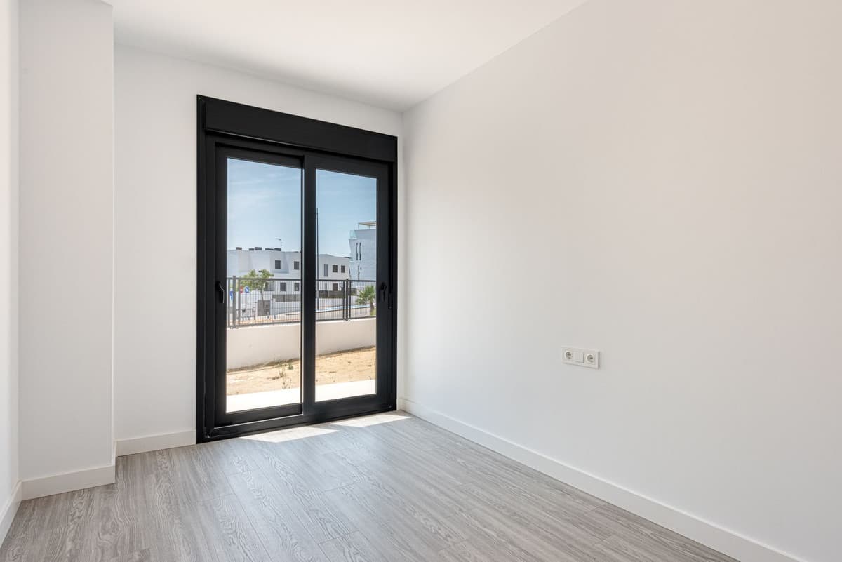 Ground Floor Apartment in Estepona — photo 9 of 10