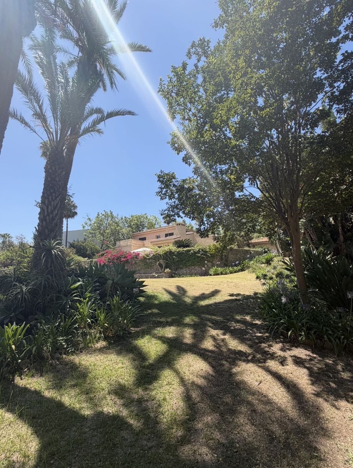 Detached Villa in Sotogrande Costa — photo 1 of 10
