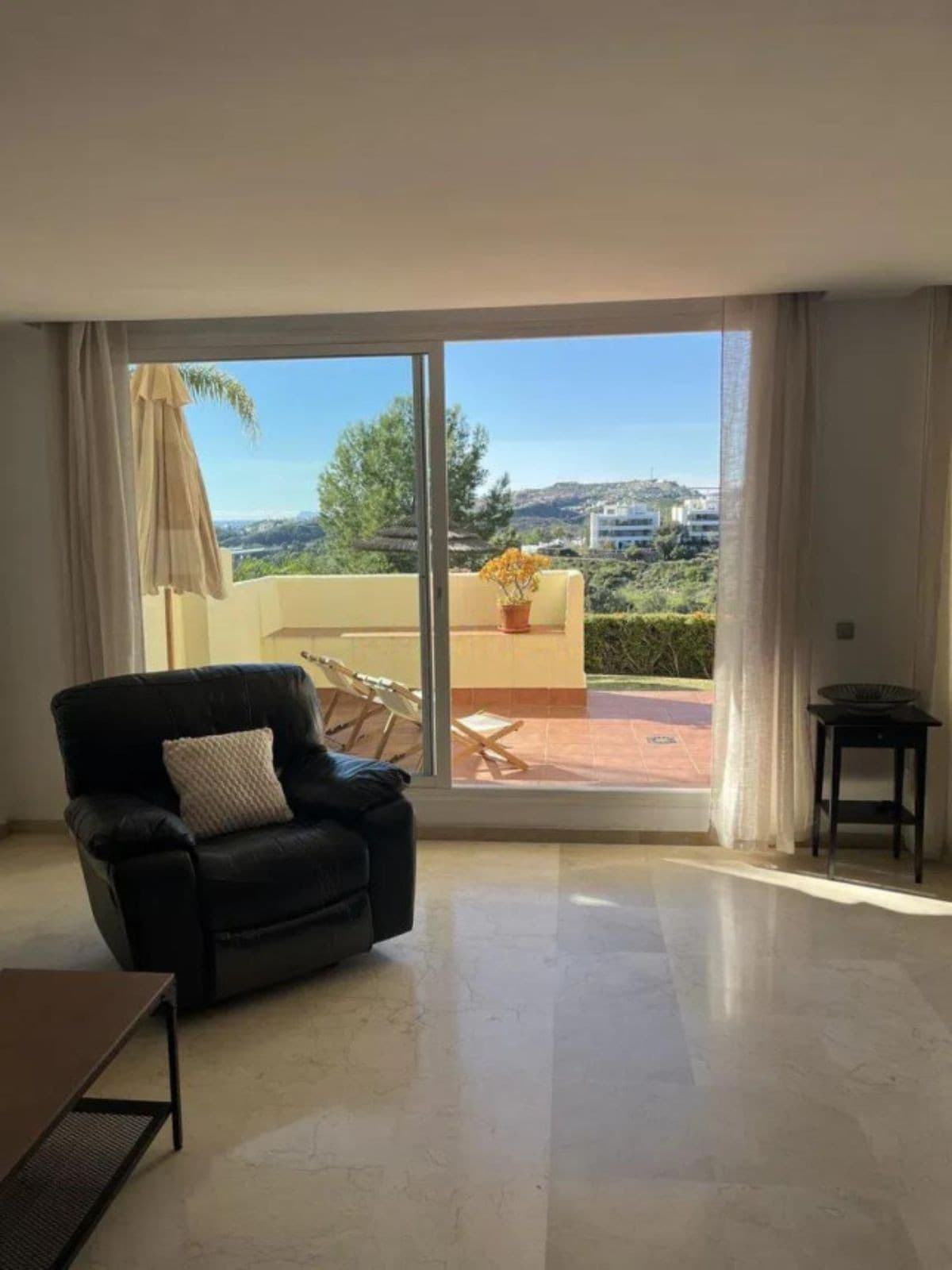 Ground Floor Apartment in Benahavís — photo 6 of 10