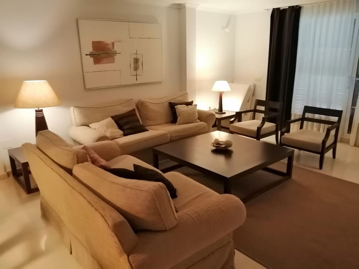 Middle Floor Apartment in Sotogrande — photo 9 of 10