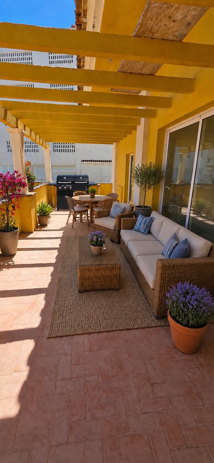 Middle Floor Apartment in Benalmadena Costa — photo 4 of 10