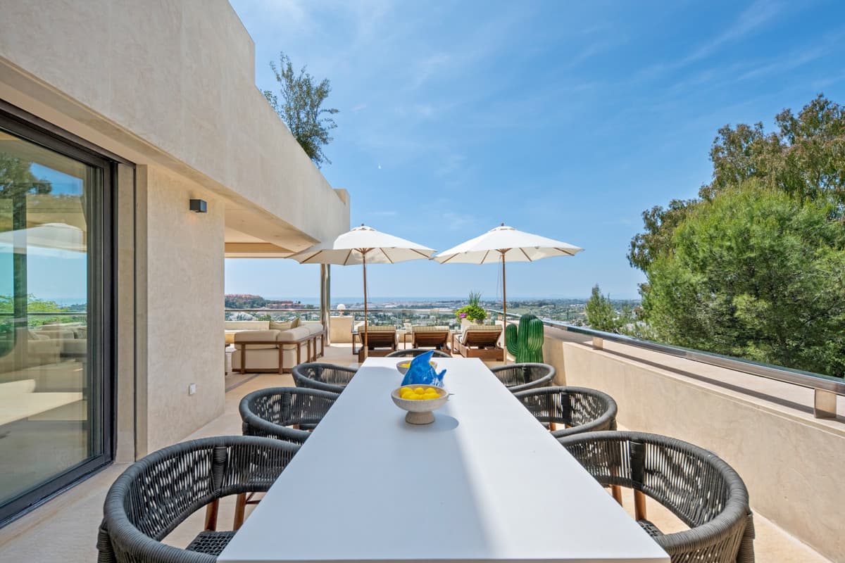 Penthouse in Nueva Andalucía — photo 9 of 10