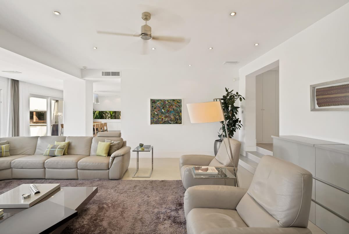 Detached Villa in Sierra Blanca — photo 5 of 10