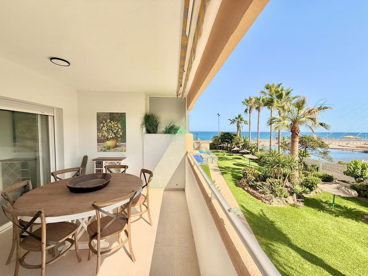Middle Floor Apartment in Fuengirola — photo 2 of 10