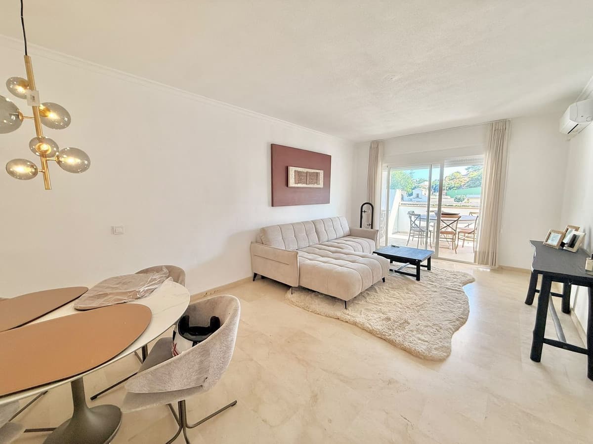 Middle Floor Apartment in Fuengirola — photo 9 of 10