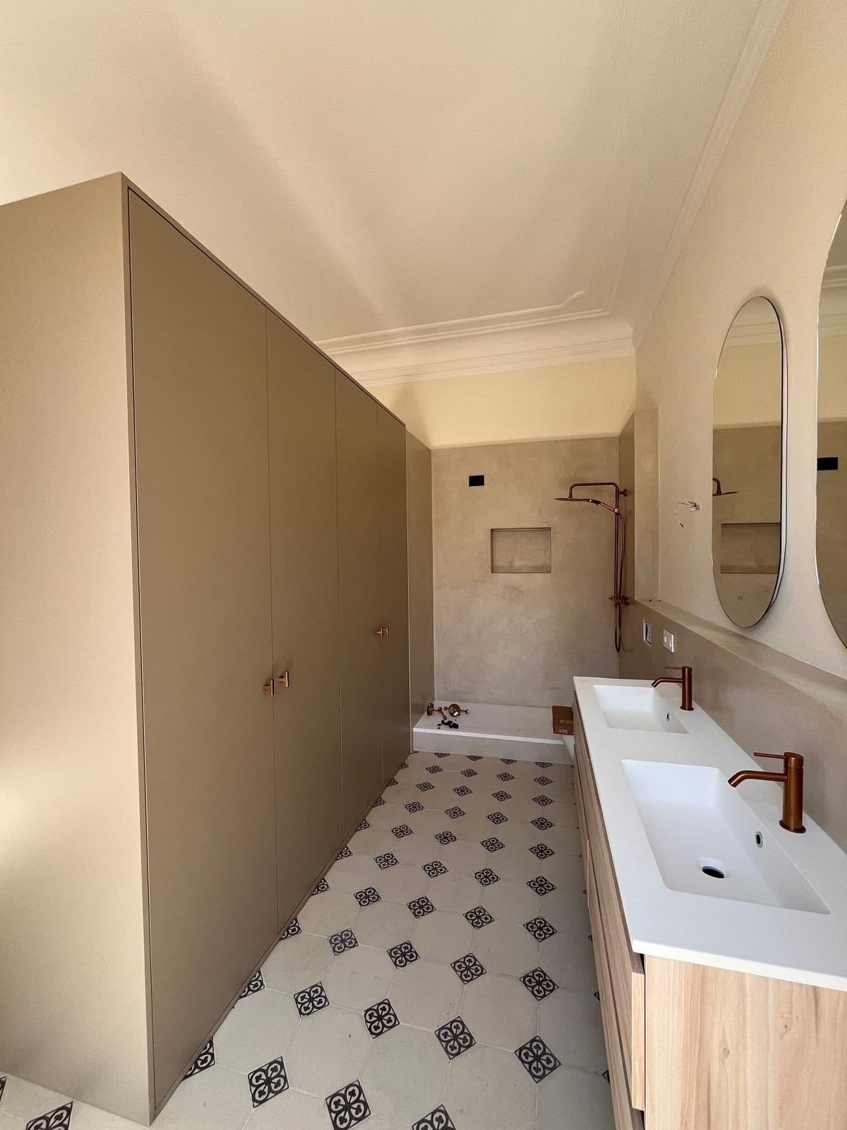 Middle Floor Apartment in Málaga — photo 8 of 10