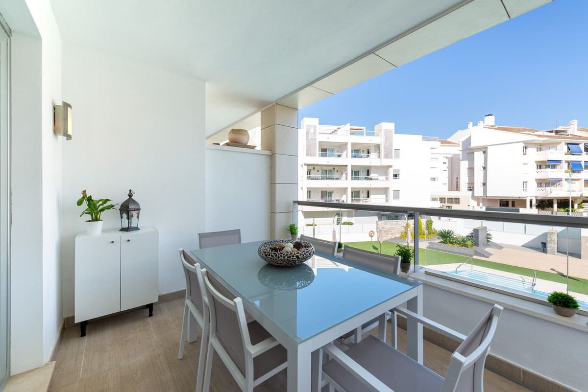 Middle Floor Apartment in San Pedro de Alcántara — photo 2 of 10