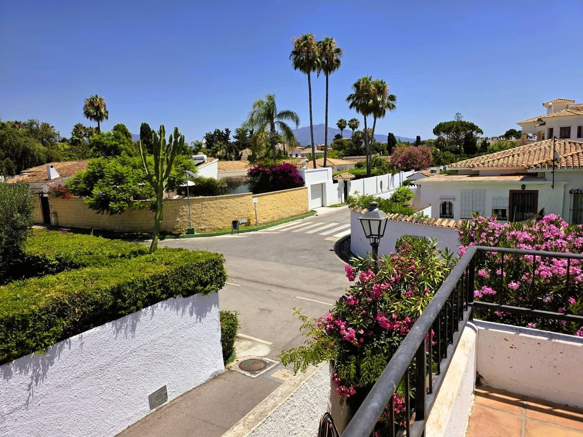 Detached Villa in Estepona — photo 5 of 10