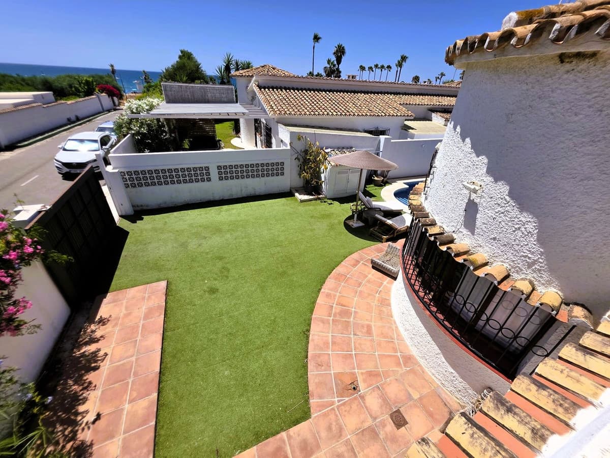 Detached Villa in Estepona — photo 6 of 10