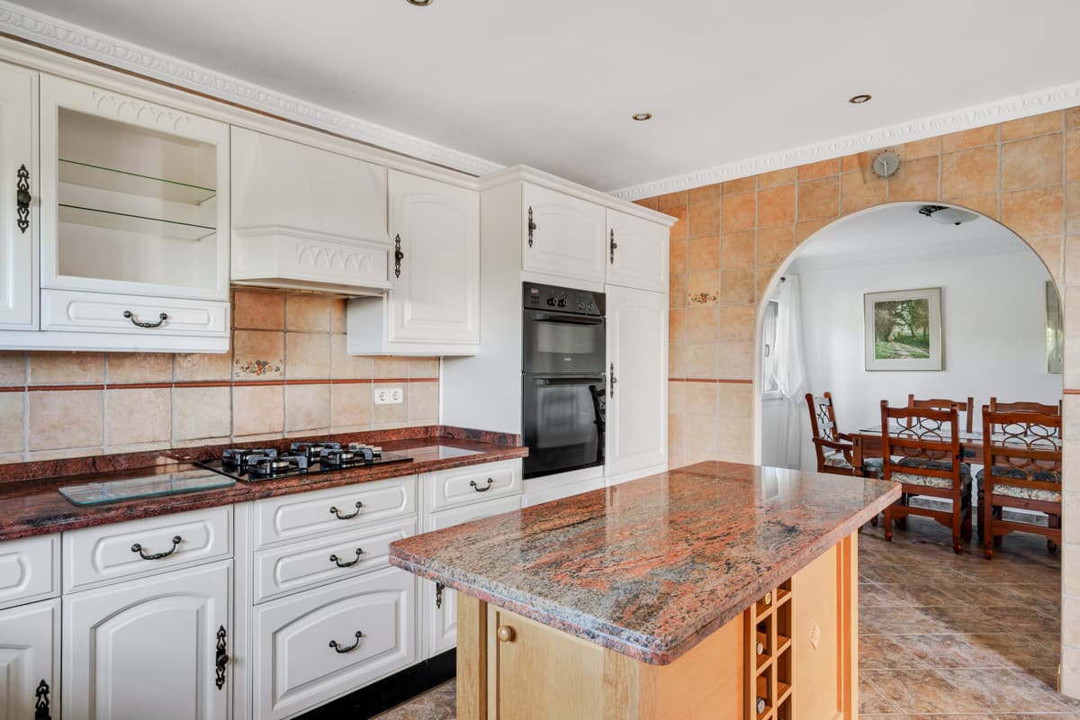 Detached Villa in Estepona — photo 3 of 10