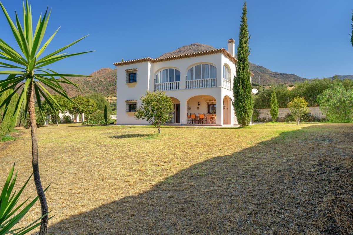 Detached Villa in Estepona — photo 7 of 10