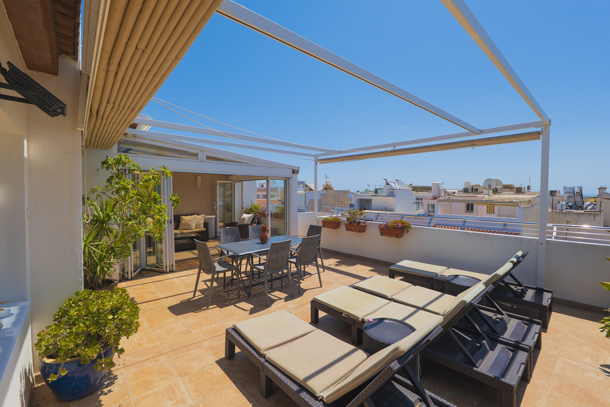 Penthouse in La Carihuela — photo 1 of 10