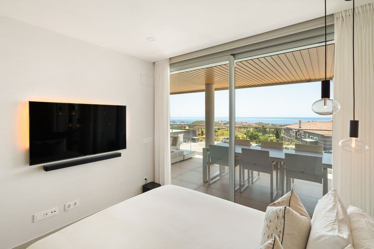 Middle Floor Apartment in Calanova Golf — photo 8 of 10
