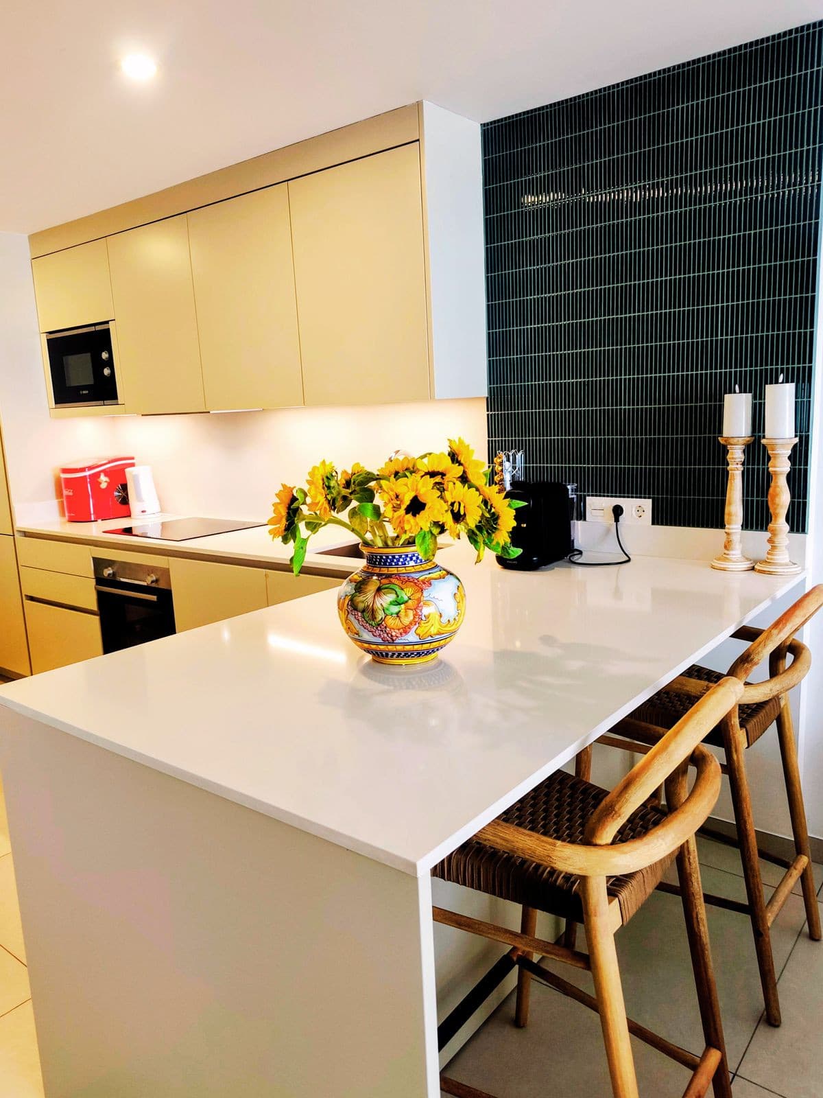 Middle Floor Apartment in Elviria — photo 9 of 10
