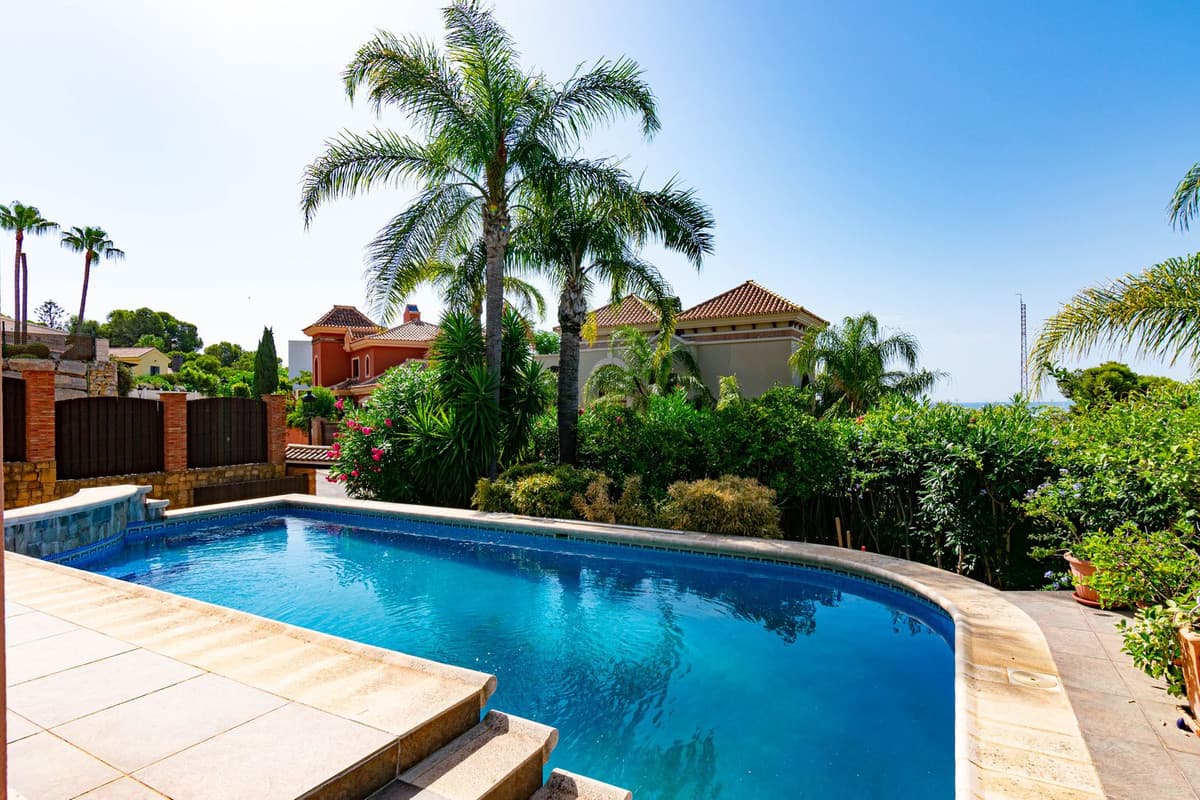Detached Villa in Estepona — photo 6 of 10