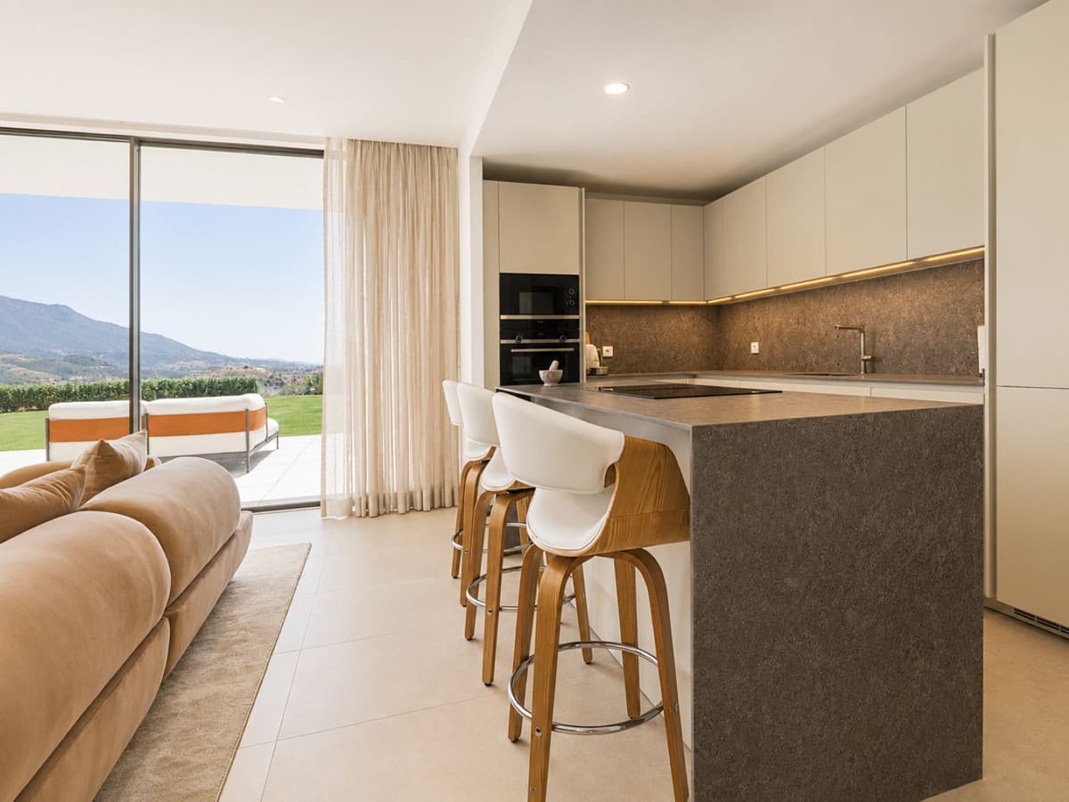 Ground Floor Apartment in La Quinta — photo 9 of 10