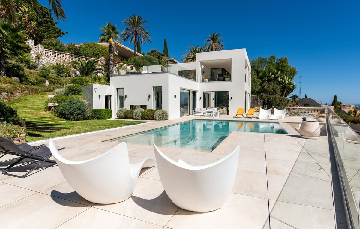 Detached Villa in Marbella — photo 1 of 10
