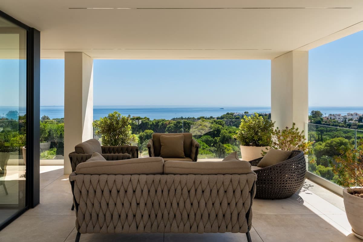 Detached Villa in Marbella — photo 3 of 10