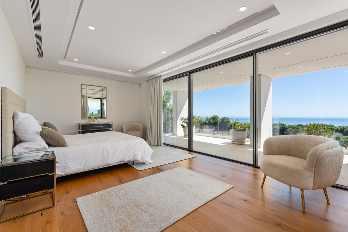 Detached Villa in Marbella — photo 8 of 10