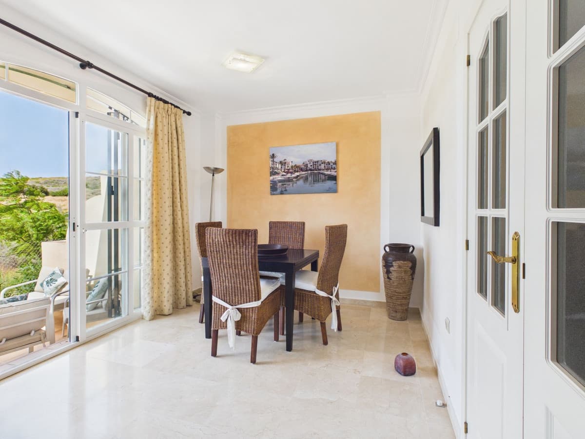 Townhouse in La Duquesa — photo 3 of 10