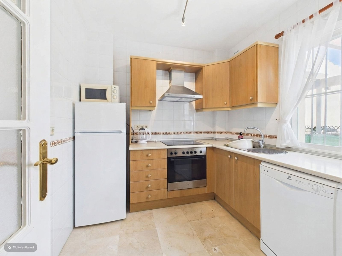 Townhouse in La Duquesa — photo 9 of 10