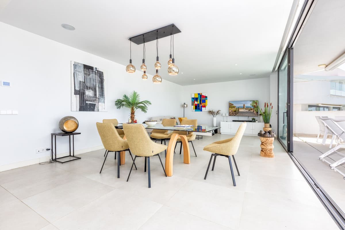 Middle Floor Apartment in Higueron — photo 5 of 10