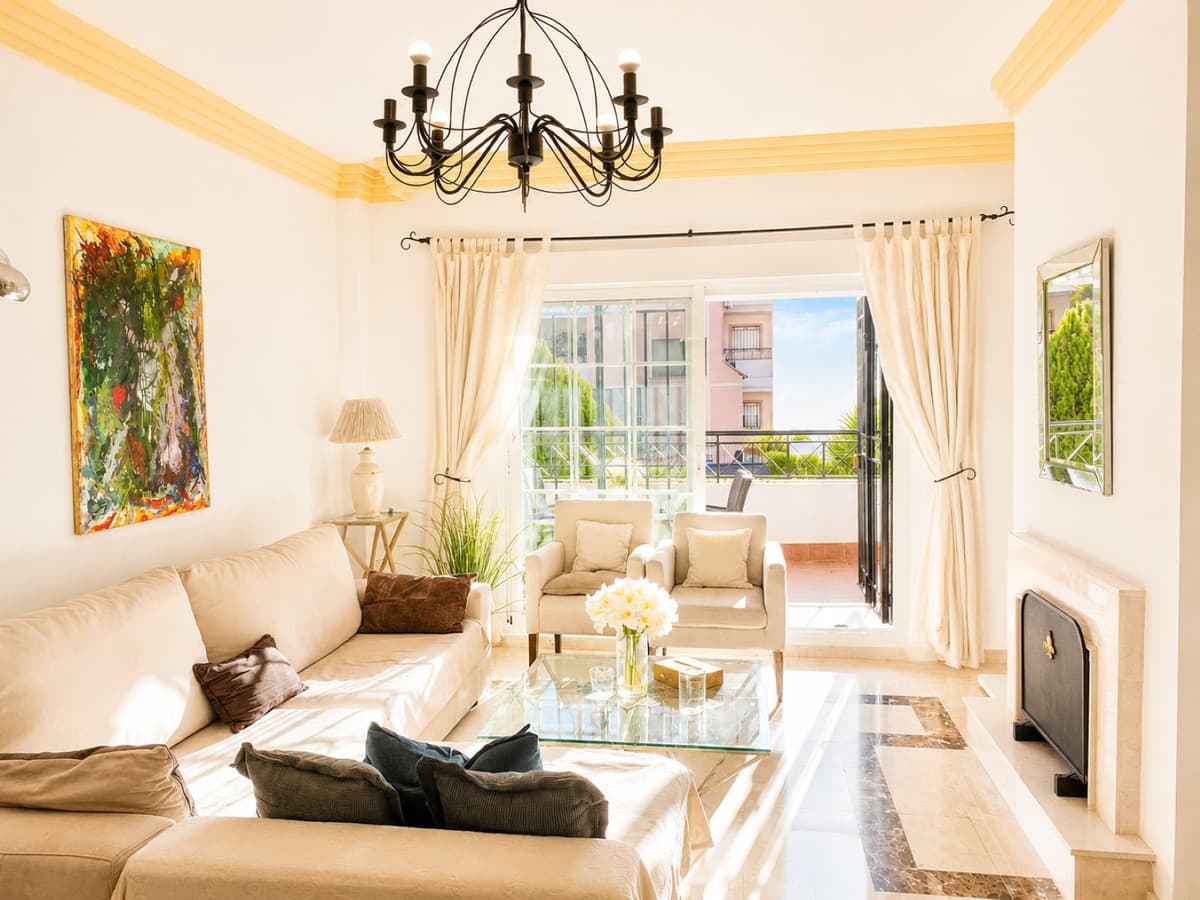 Ground Floor Apartment in Nueva Andalucía — photo 2 of 10