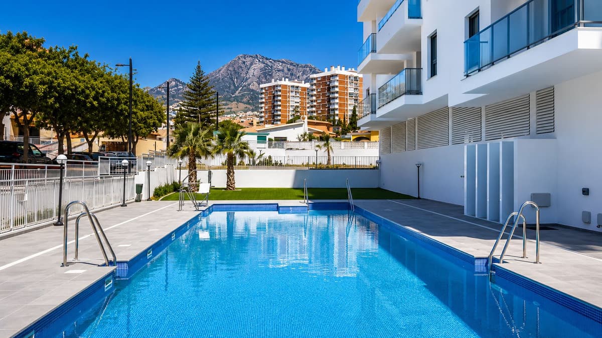 Middle Floor Apartment in Benalmadena Costa — photo 2 of 10