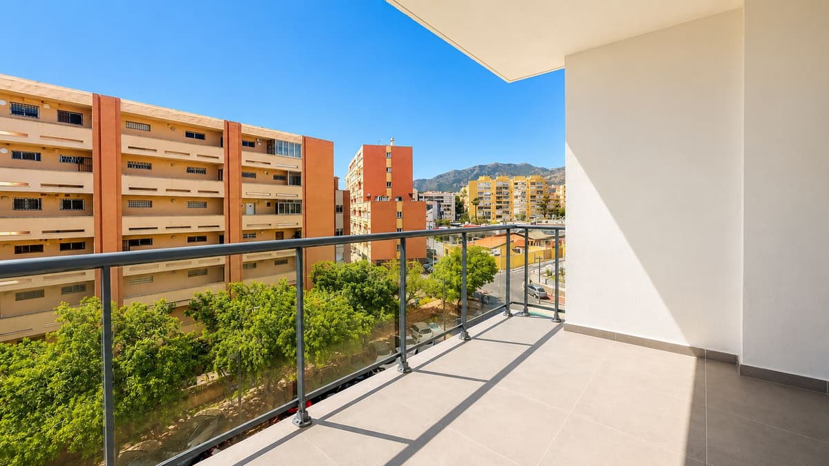 Middle Floor Apartment in Benalmadena Costa — photo 6 of 10