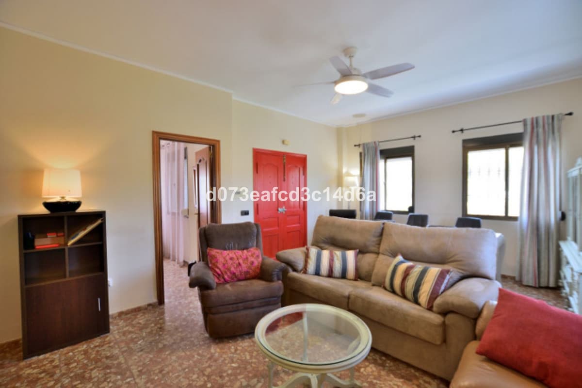Detached Villa in Ronda — photo 7 of 10