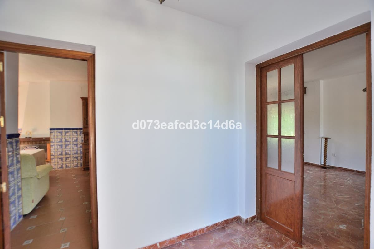 Detached Villa in Ronda — photo 4 of 10