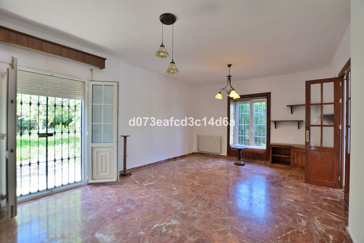 Detached Villa in Ronda — photo 8 of 10