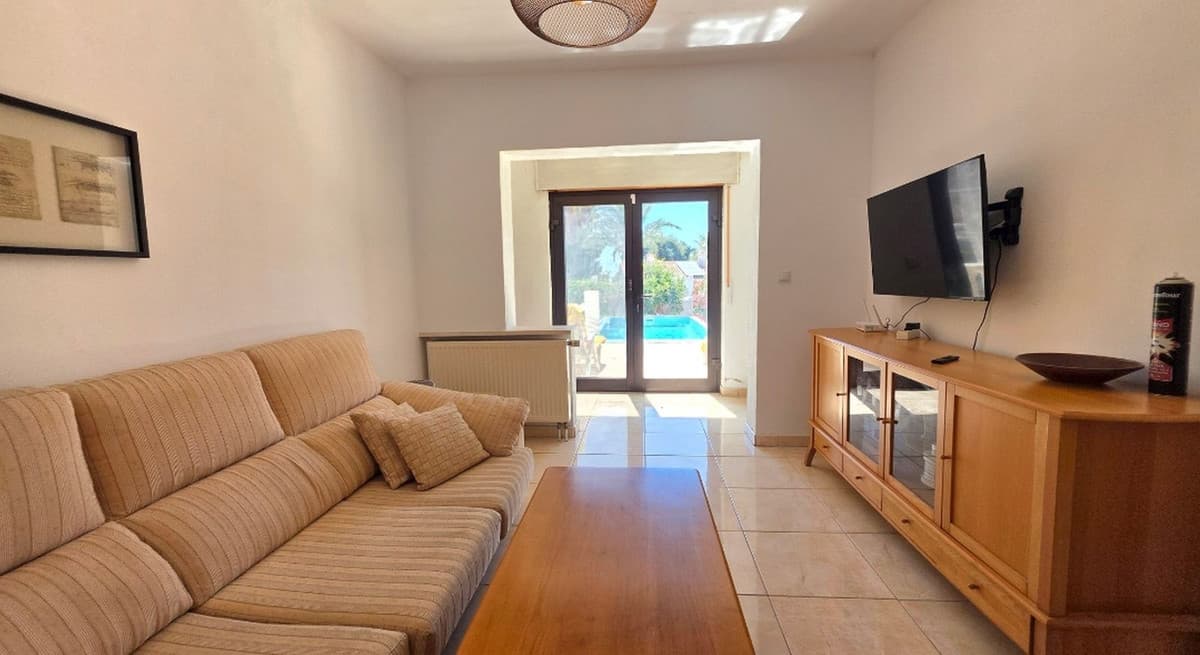 Detached Villa in El Faro — photo 4 of 10