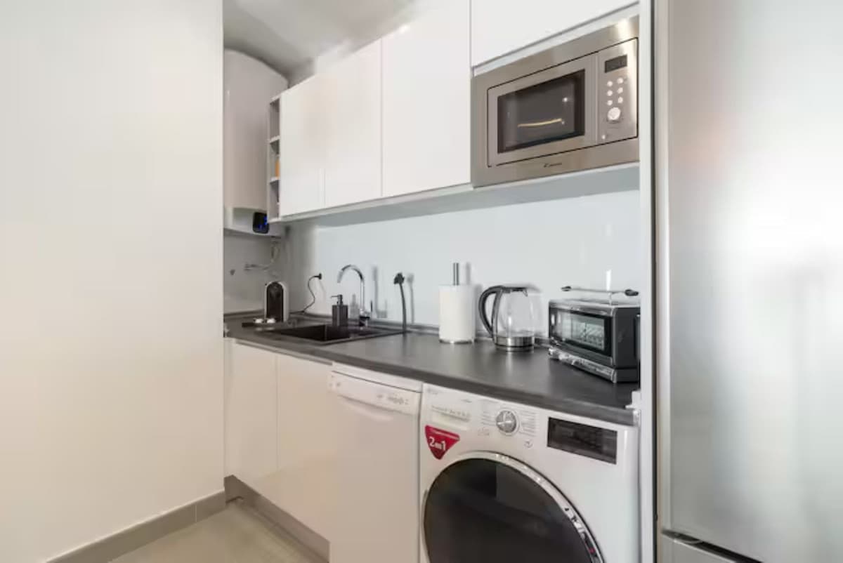 Middle Floor Apartment in Málaga Centro — photo 6 of 10