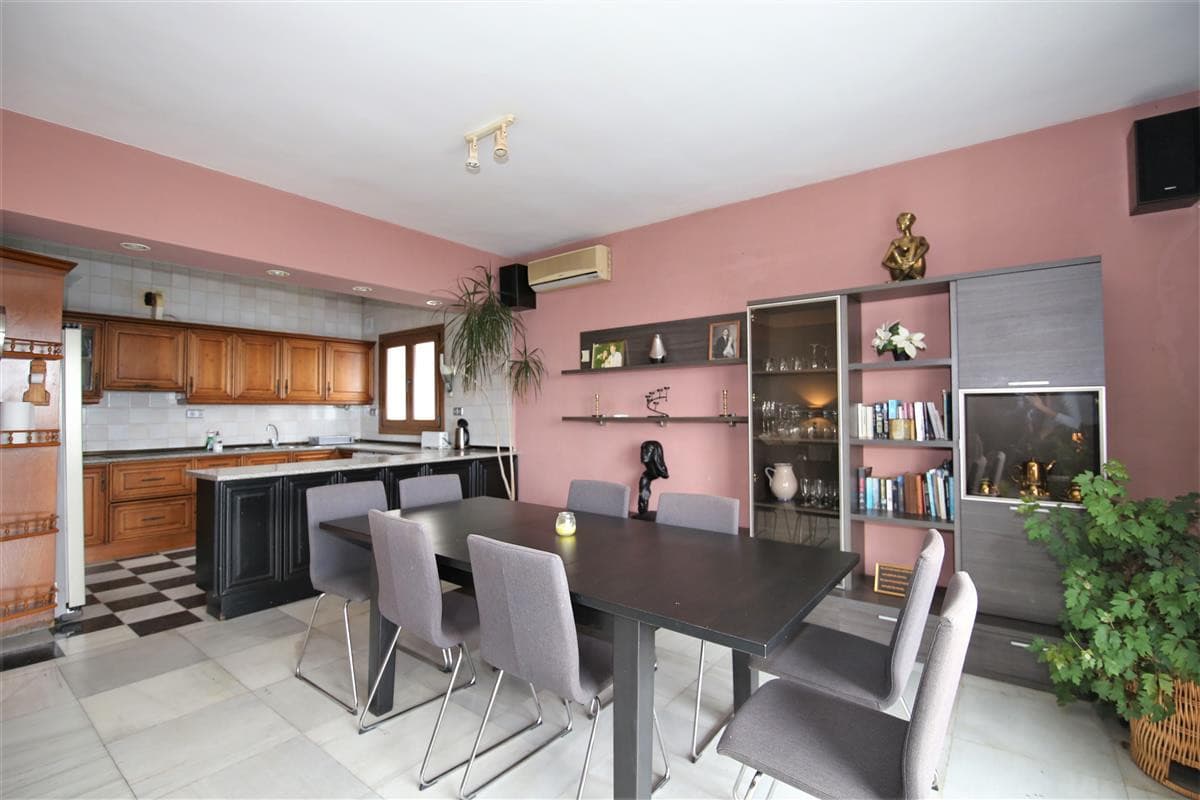 Detached Villa in Estepona — photo 4 of 10