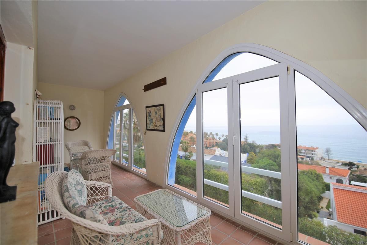 Detached Villa in Estepona — photo 8 of 10