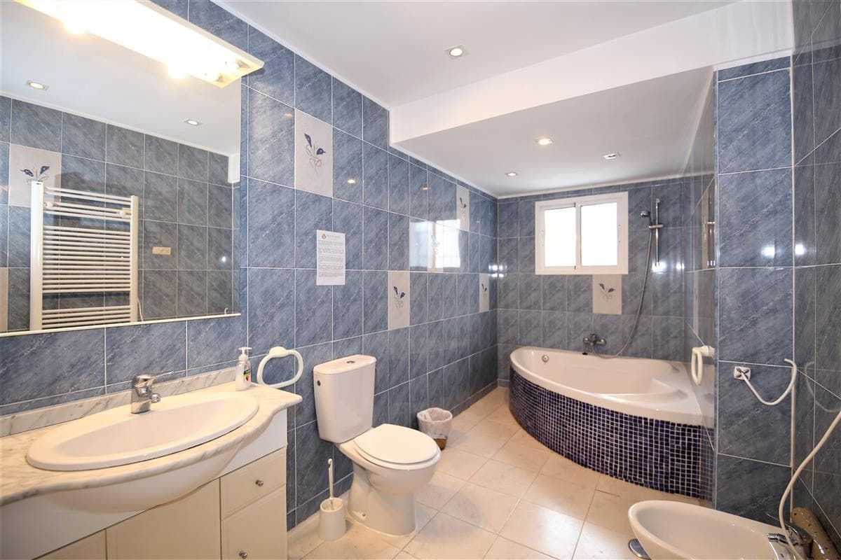 Detached Villa in Estepona — photo 10 of 10