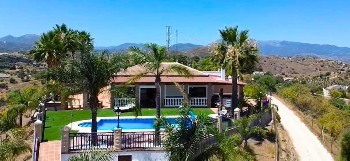 Cortijo in Coín — photo 2 of 10
