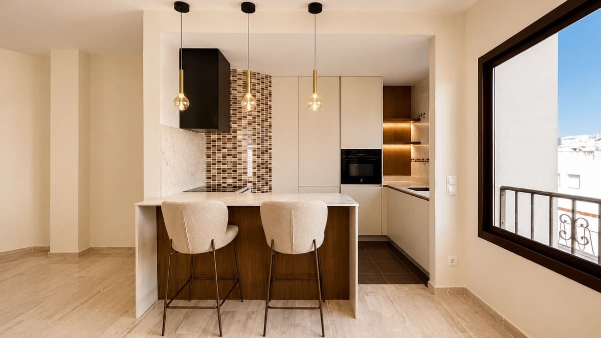 Middle Floor Apartment in Estepona — photo 2 of 10